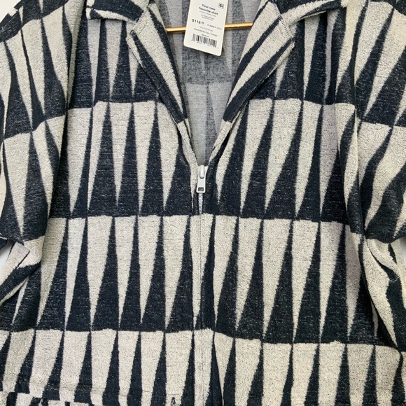 NWT Marine Layer Medium Black White Triangle Terry Out Short Sleeve Zip Romper - Picture 2 of 8